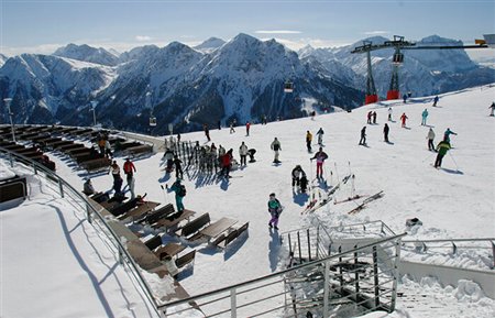 Plan de Cornoes skiing